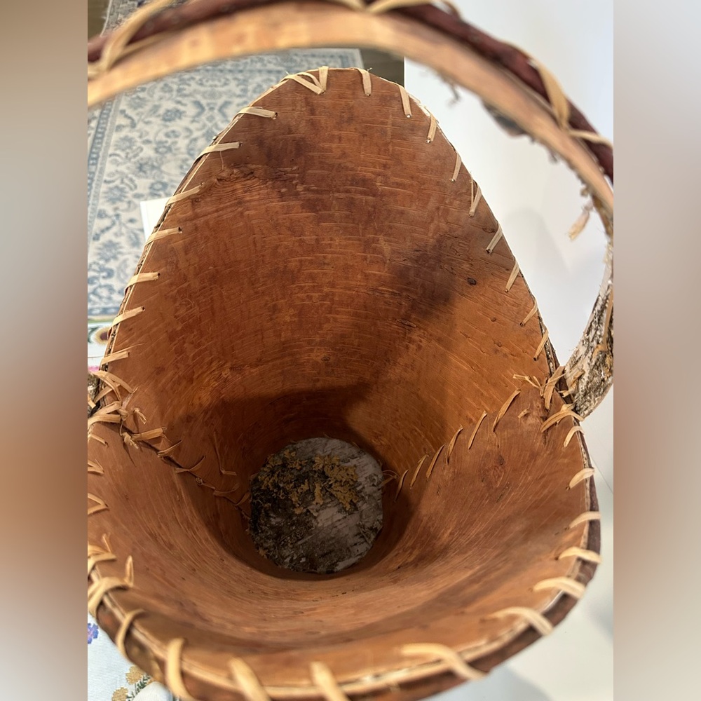 White Birch Bark Basket with Curved Handle - Picture 9 of 10